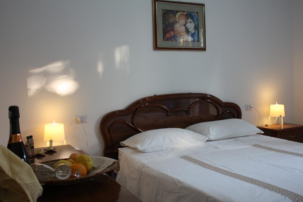 Vila Sejuda Hotel Peschici Exterior photo